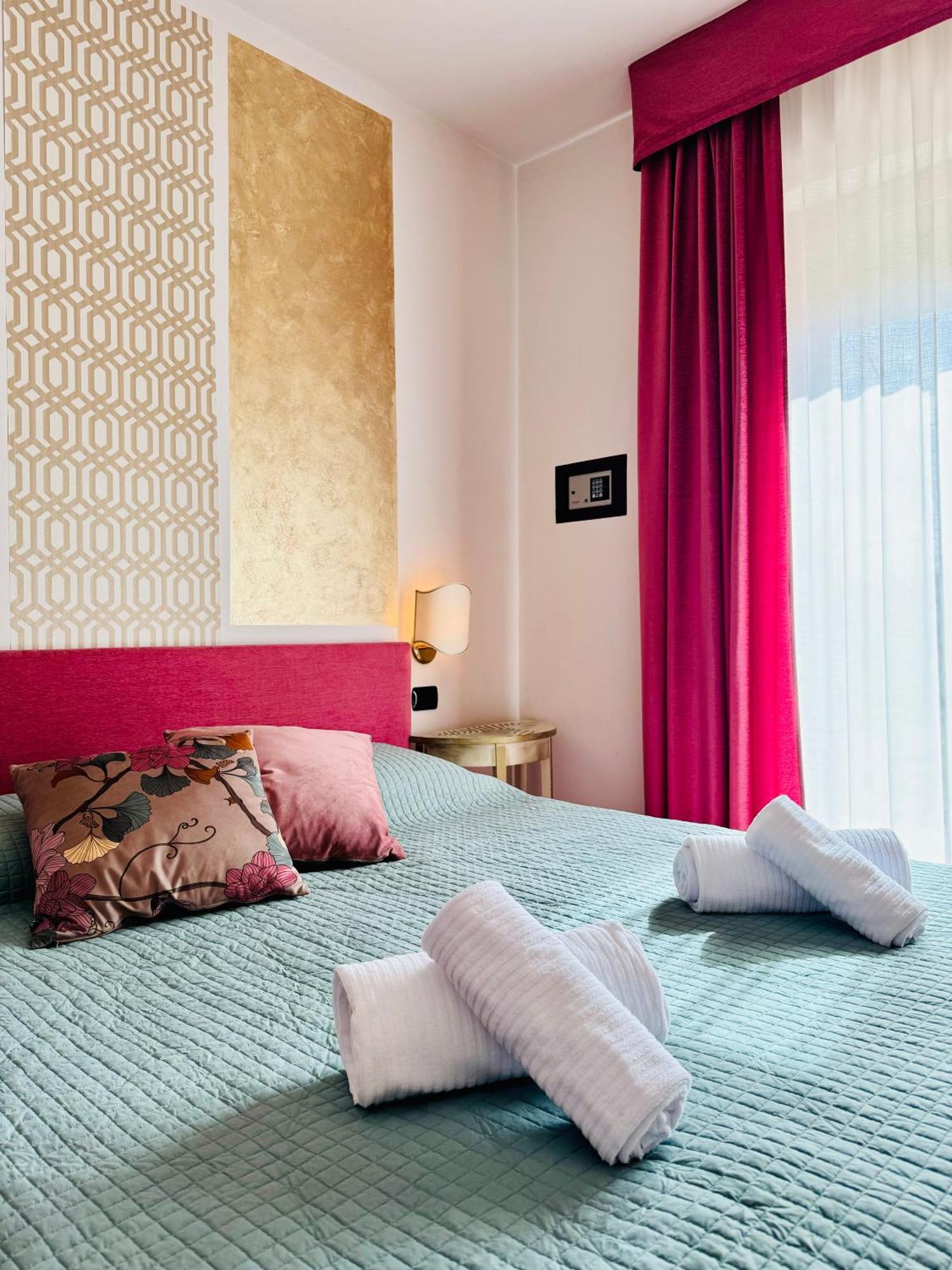 Welcome Traveller Frida'S Rooms Caprino Veronese Dış mekan fotoğraf